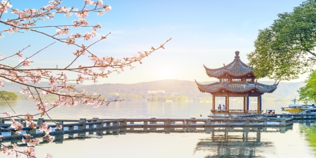 苏堤春晓是哪里的著名景点